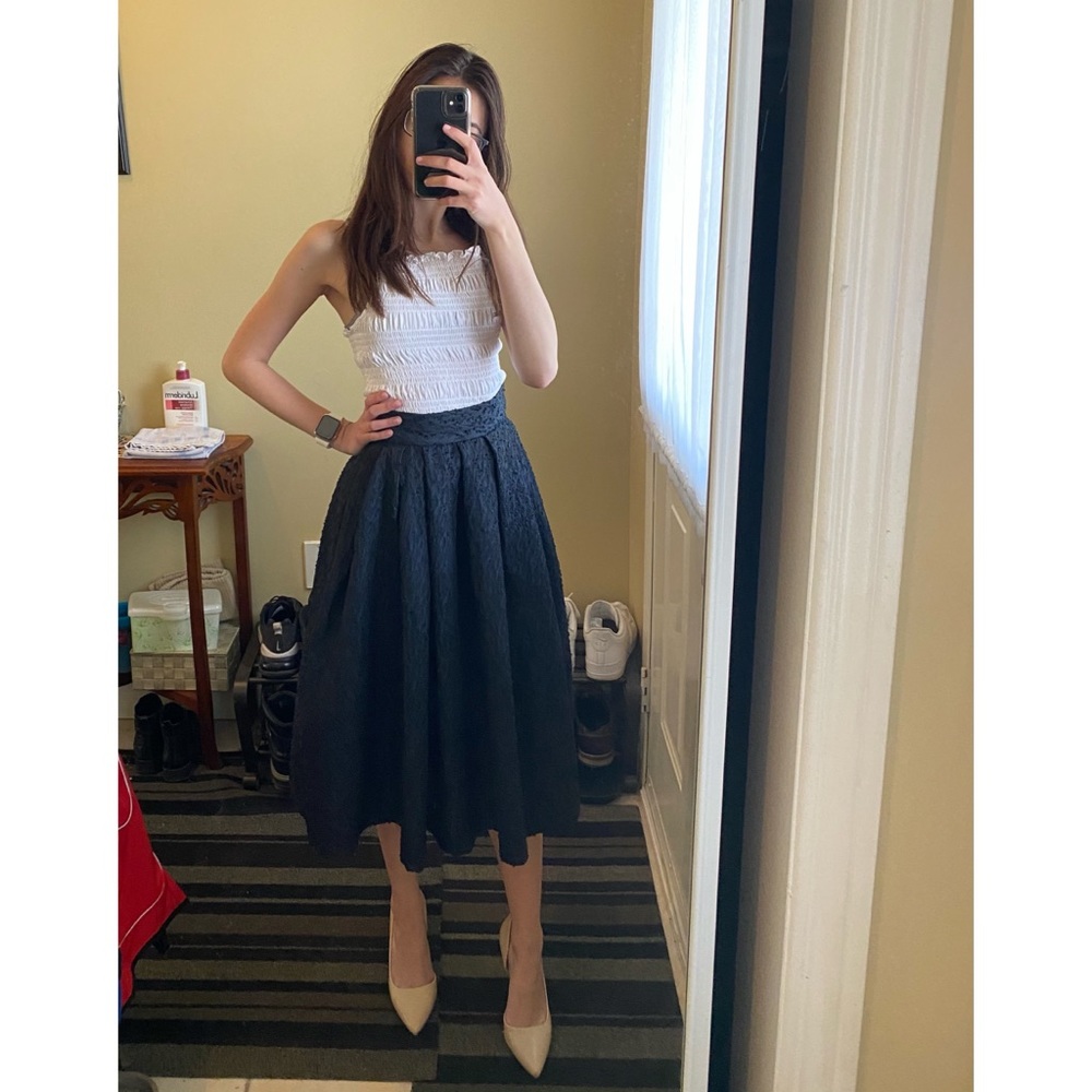 H&M navy blue, bell-shaped knee-length skirt